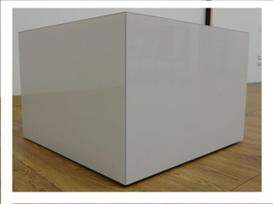 Square display platform